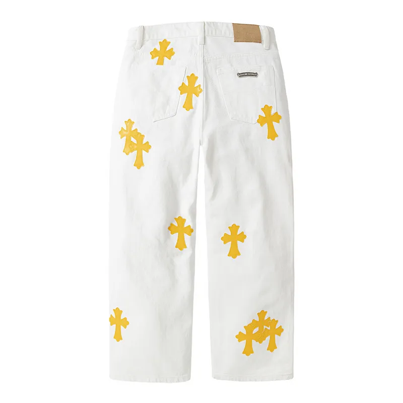 P236 💰 (Top version) chrome hearts ss25 new yellow Miami patchwork leather jeans. Styles with different wash textures, very friendly to people with thin legs and thick legs. The slightly flared version is very flattering to the leg shape. The timeless moderate length makes it easy to match casually. It has the basic styling foundation for various styles and is a must-have in the wardrobe! The fabric is stiff but also makes the upper body soft without losing texture. The washing process is even more perfect. It is a must-have item for everyone! ! !  Color: white Size: 30-32-34-36 30 32 34 36 Waist circumference 80 85 90 95 Sitting circumference 105 110 115 120 Foot opening 46 47 48 49 External length 102 103 104 105